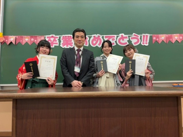 ゼミ担当教員への報告